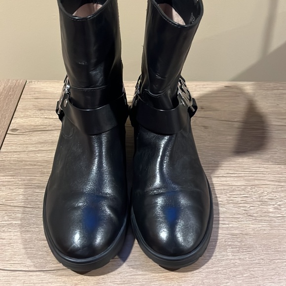 Michael Kors black ankle boots 8 1/2 - Picture 3 of 7